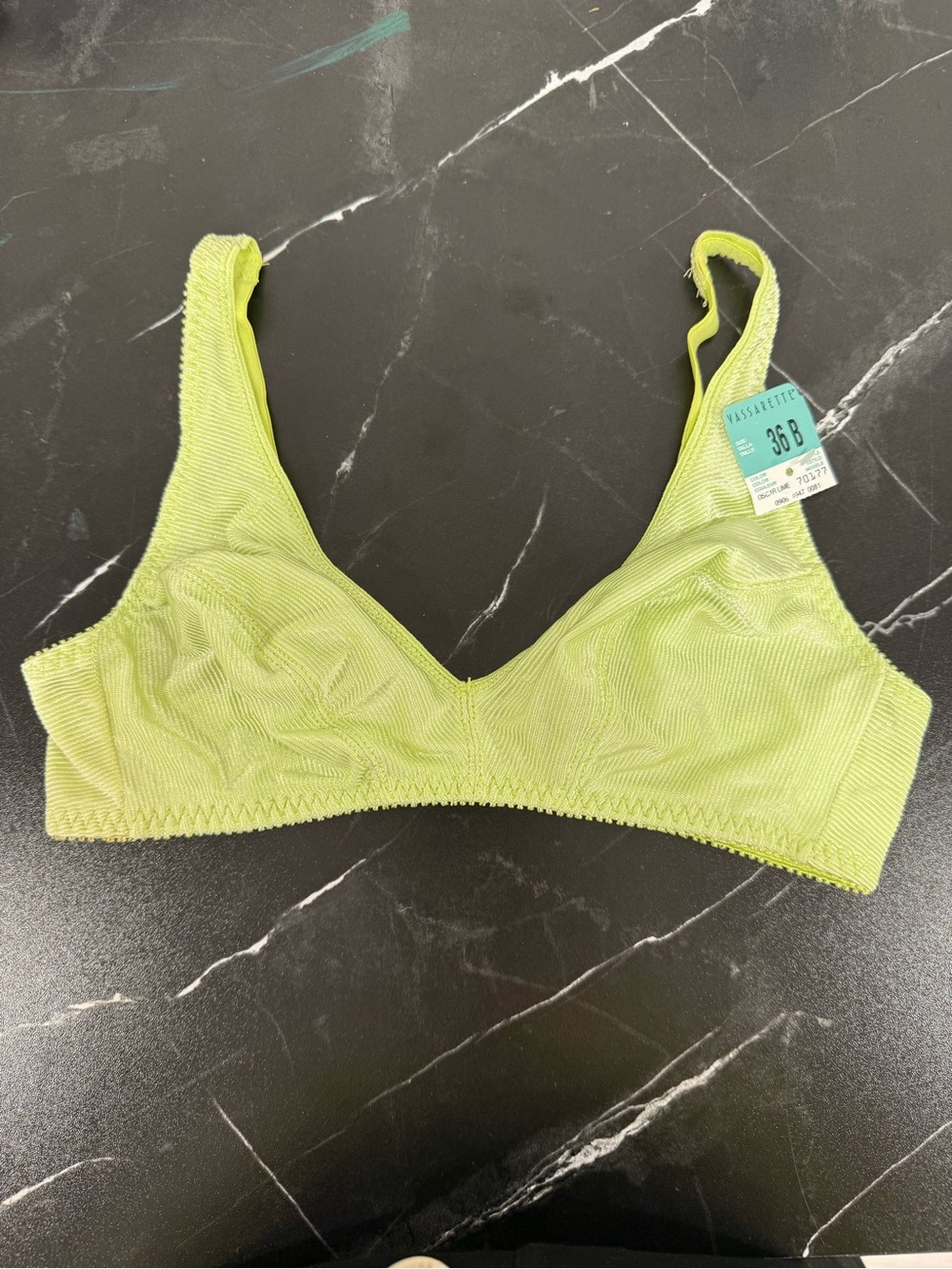 NWT Vassarette We Fit Your Life Wireless Mesh Bra Bralette Green yellow 36B new